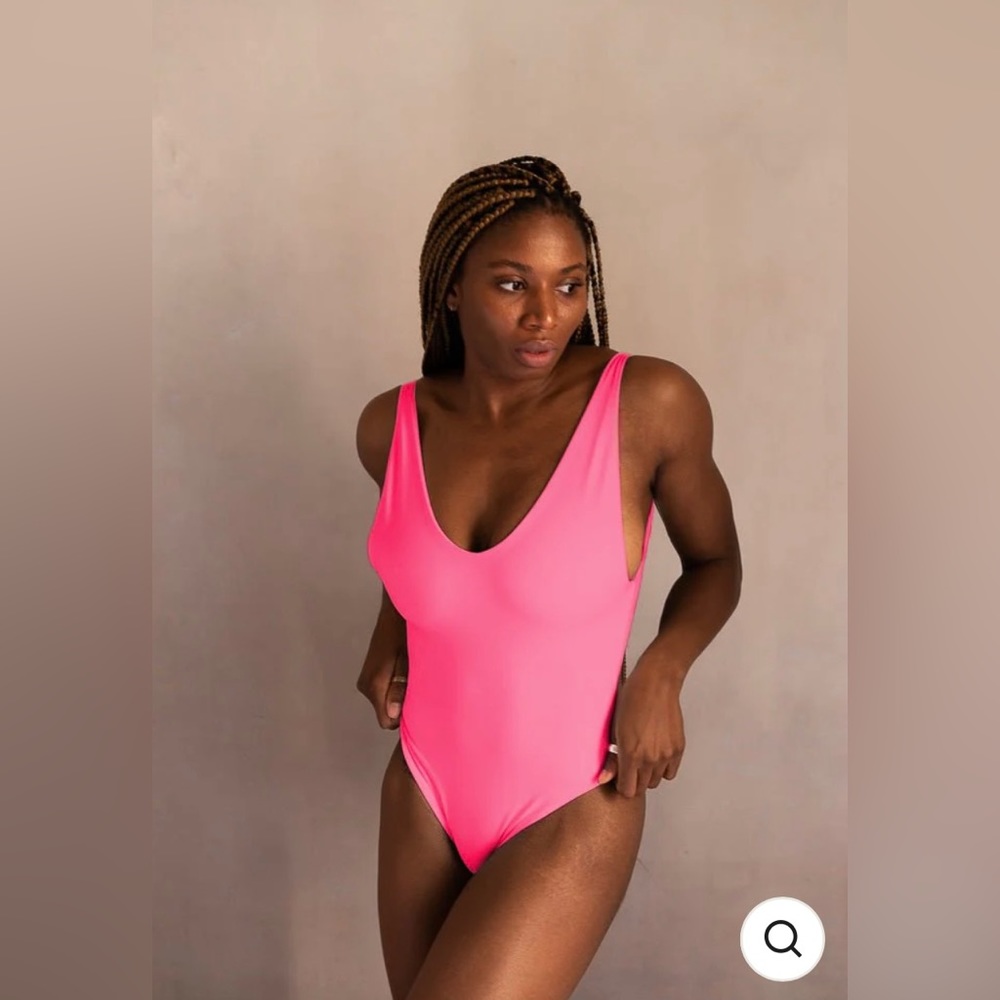 LONDRE MINIMALIST NEON PINK SWIM SIZE M BRAND NEW NEVER WORN